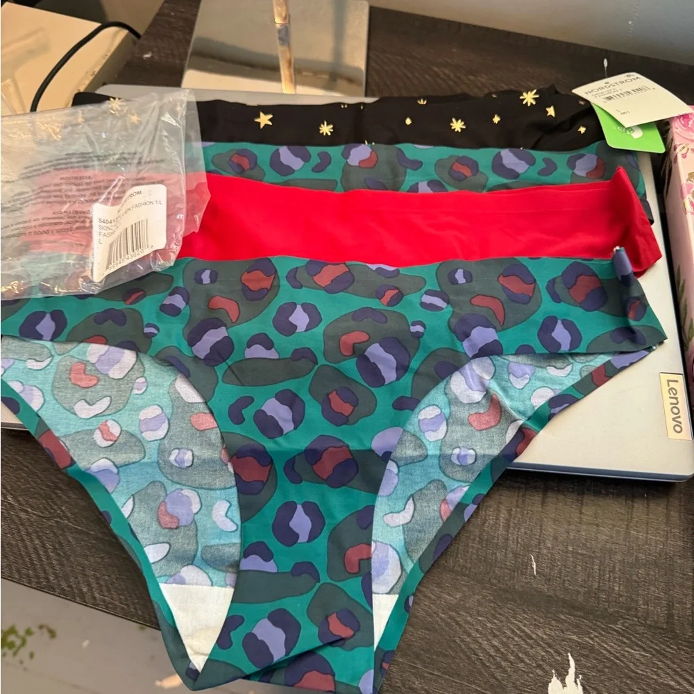 NEW Nordstrom hipster fashion underwear 4 pairs size large